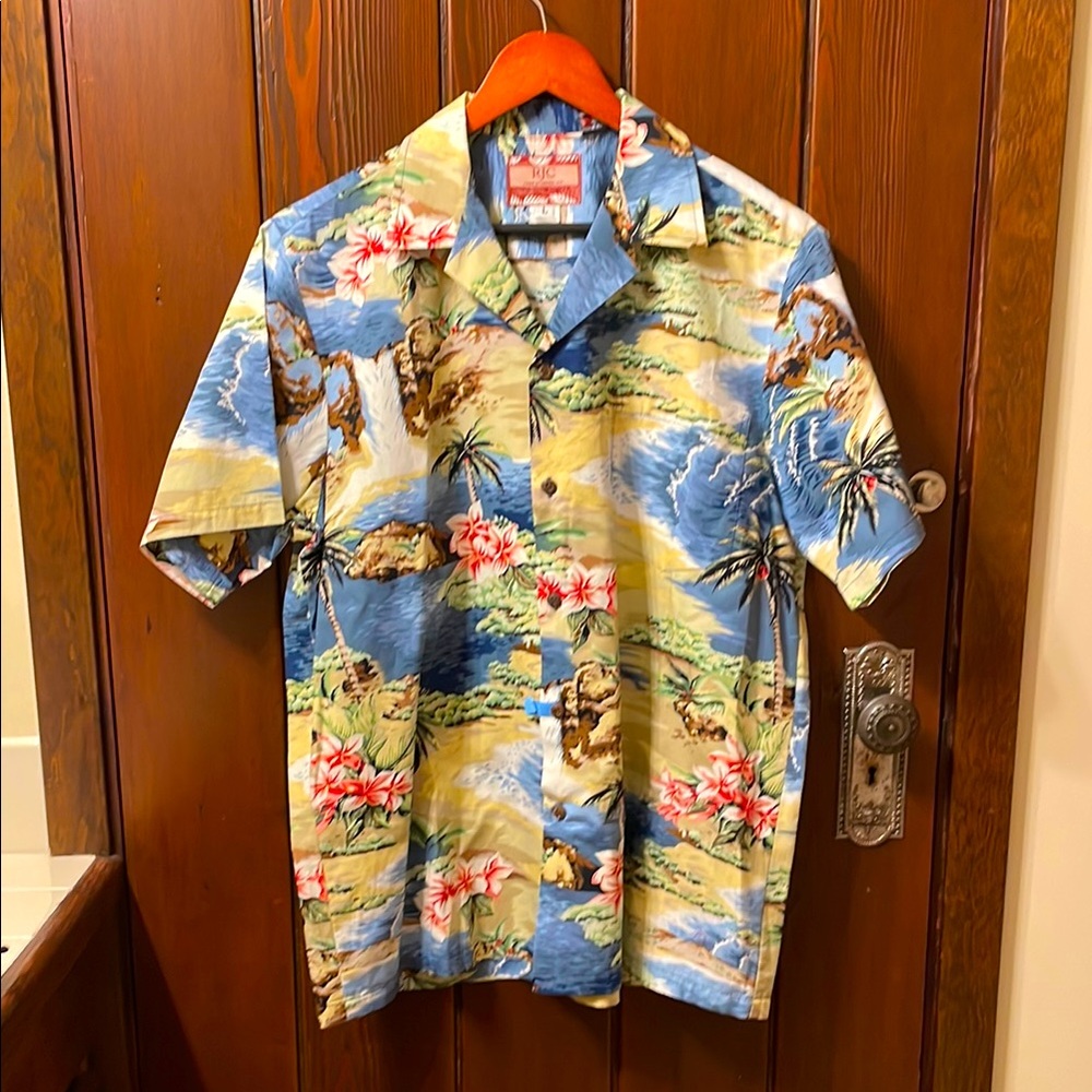 RJC Made in Hawaii Blue and Yellow Hawaiian Shirt Size Large Beach Palm Trees